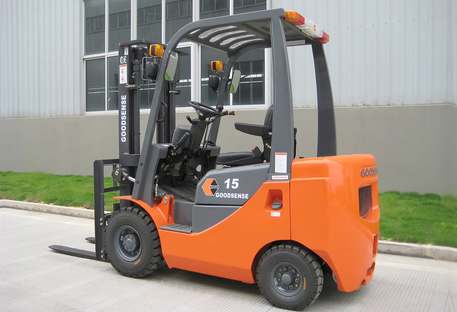 Вилочный погрузчик Goodsense FD 15