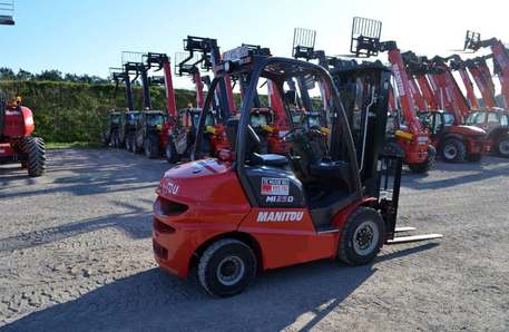Вилочный погрузчик Manitou MI 25 D