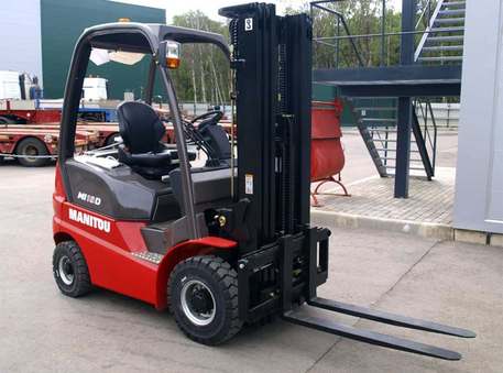 Вилочный погрузчик Manitou MI 18 D