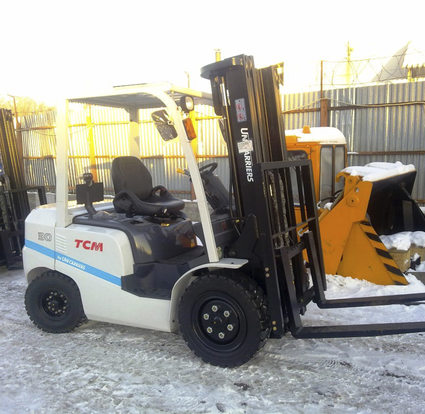 Дизельный вилочный погрузчик TCM FD 30 C3Z
