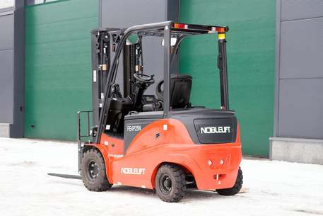 Вилочный погрузчик Noblelift FE4P 25 N