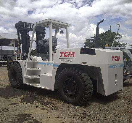 Дизельный вилочный погрузчик TCM FD 230 - 2