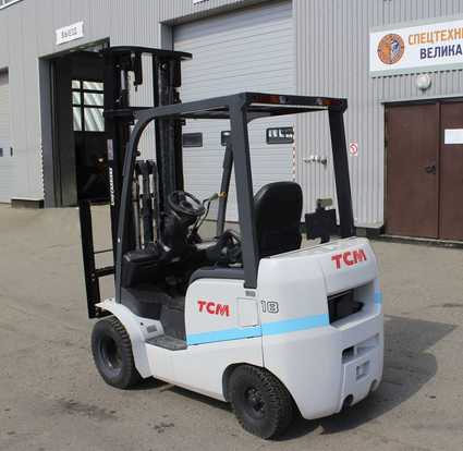Газобензиновый вилочный погрузчик TCM FHG18T3