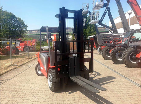 Вилочный погрузчик Manitou ME 450