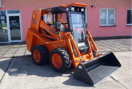 Мини-погрузчик Locust 753