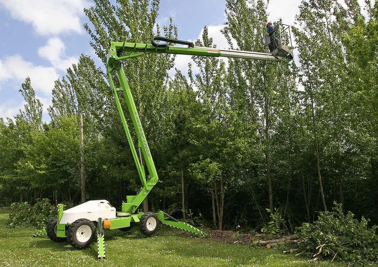 Коленчатый подъемник Niftylift SD 170 4x4