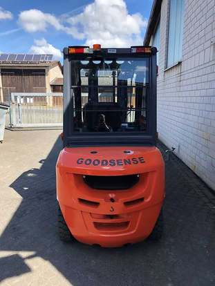 Вилочный погрузчик Goodsense FD 25