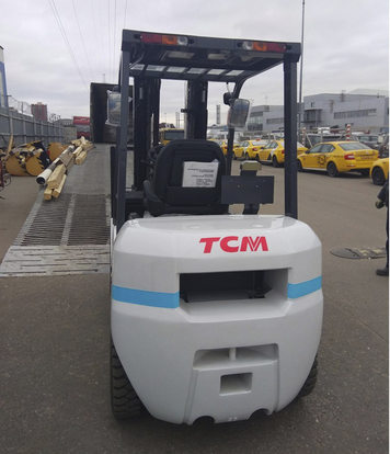 Дизельный вилочный погрузчик TCM FHD 25 C3A