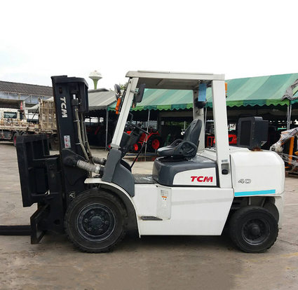 Дизельный вилочный погрузчик TCM FD 40 C9