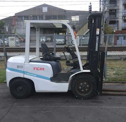 Дизельный вилочный погрузчик TCM FHD 30 C3A